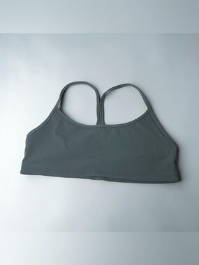 vuori all the feels sports bra medium blue heron